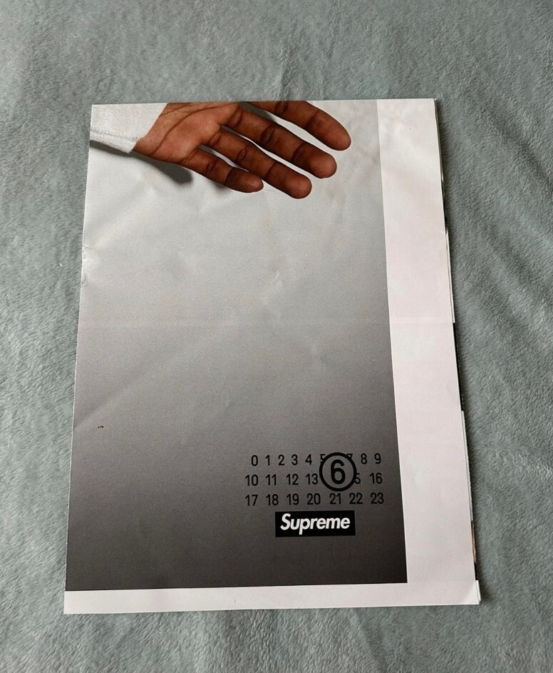 Supreme ×MM6 Maison Margiela ポスター　ショッパー SS24 Supreme x MM6 Maison Margiela poster In Store Available