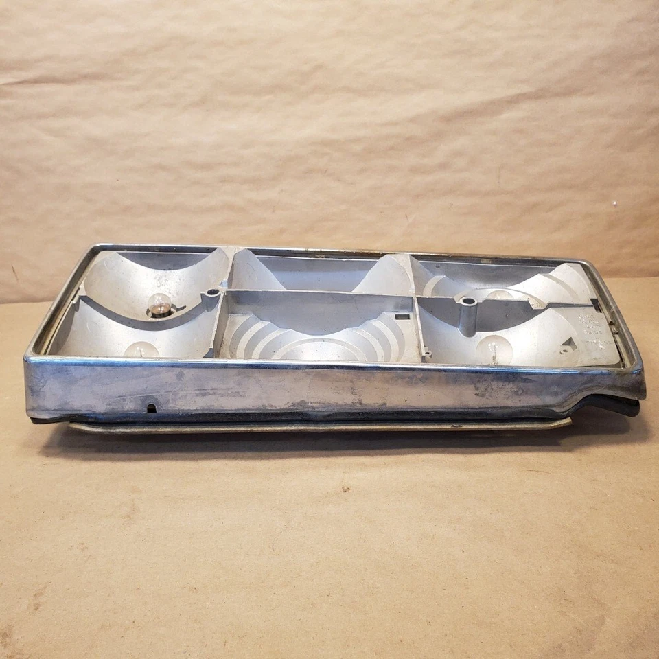 原装沃尔沃 164 262 264 Coupe Bertone 尾灯总成 CIBIE 8076U 右握 — 第 2/4 张图片