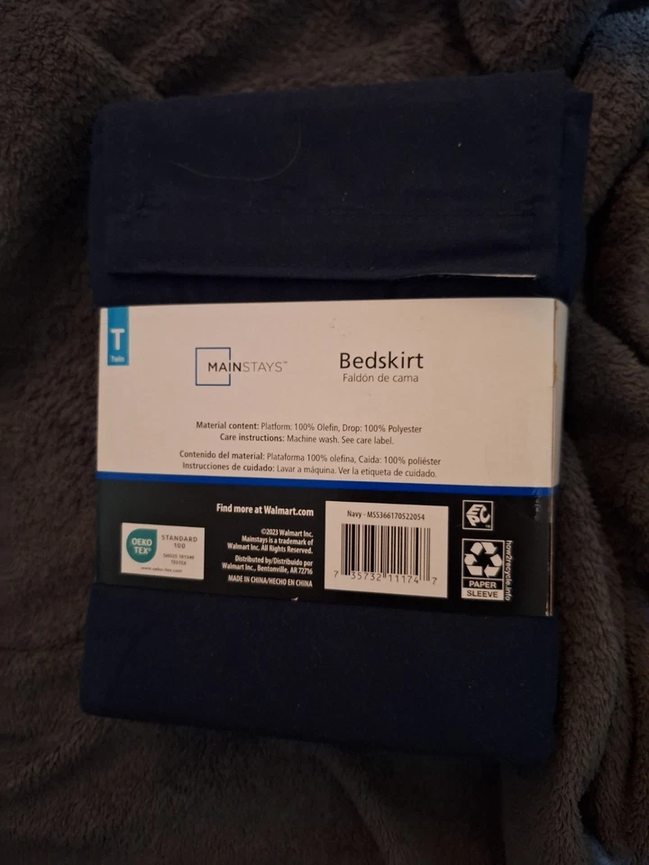 Falda de cama doble Mainstays suave, microfibra cepillada, color azul marino Foto 2 de 2