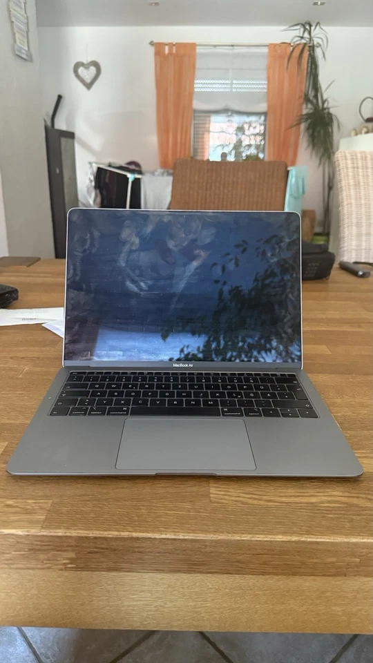 Apple MacBook Air 13" 2018 · i5 · 8GB · 256GB, Foto 1 von 5