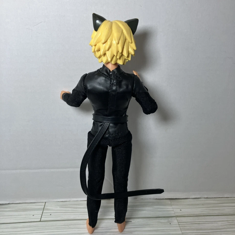 Figura de acción muñeca articulada Miraculous Ladybug CAT NOIR 11" Zag Bandai Foto 4 de 4