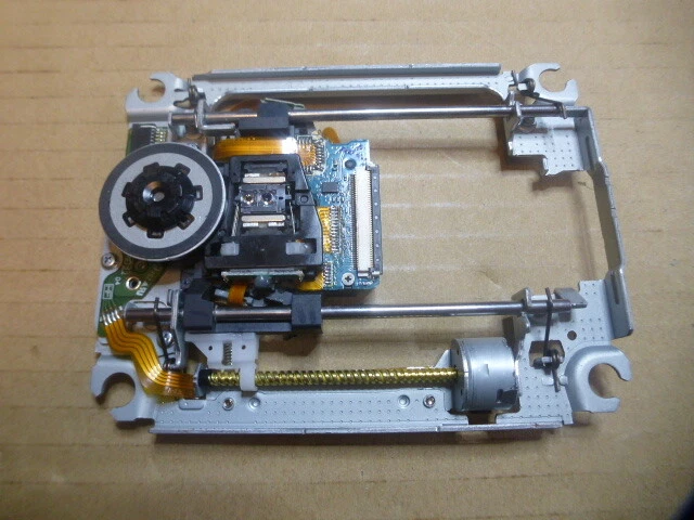 Marantz UD-7006 , UD 7006 , original Laufwerk mit Laser + Einbauanleitung