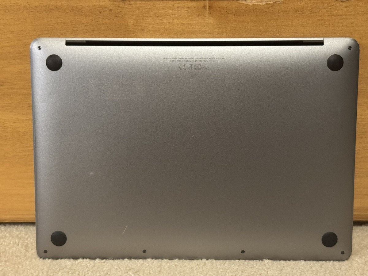 2022 Apple MacBook Pro 13 inch M2 256gb SSD 8gb RAM 8 Core 2022 Apple MacBook Pro 13 inch M2 256gb SSD 8gb RAM 8 Core