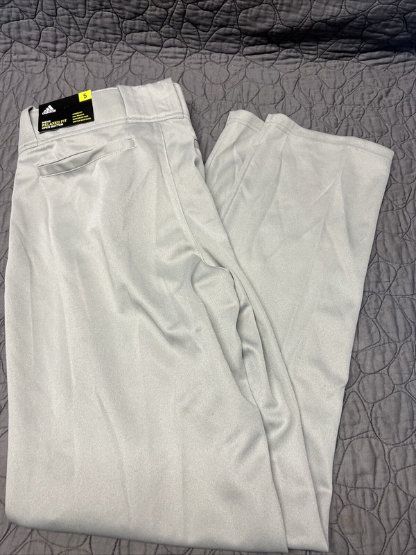 Adidas Gray Relaxed Fit Open Bottom Baseball Athletic Pants Adult (Small) -NEW