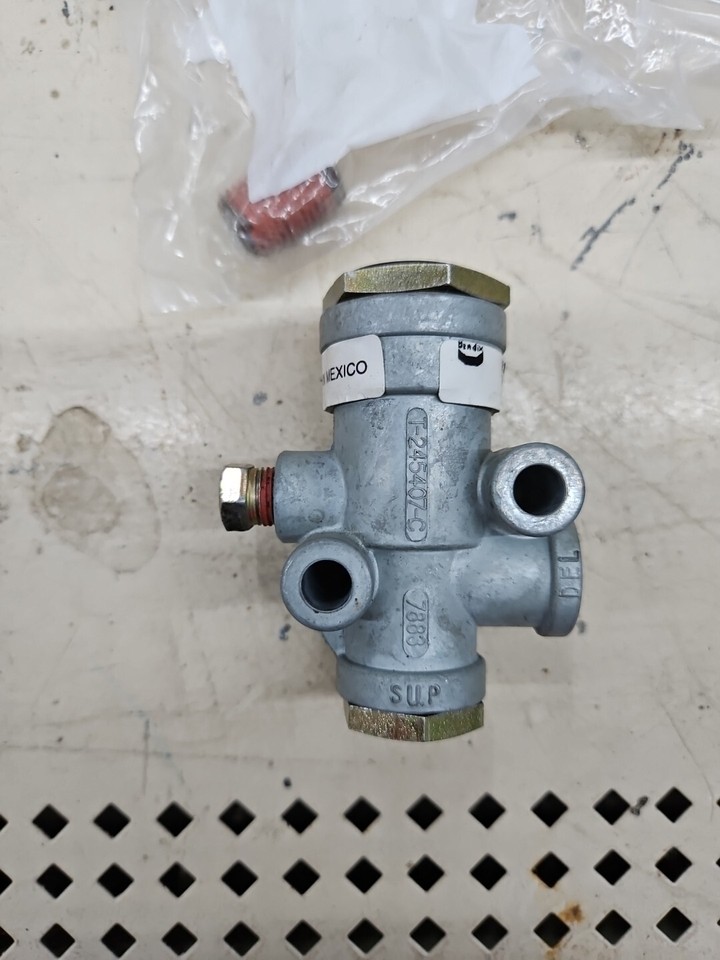 Genuine Bendix 101845 RV 3 Pressure Reducing Valve | Aftermarket Branded