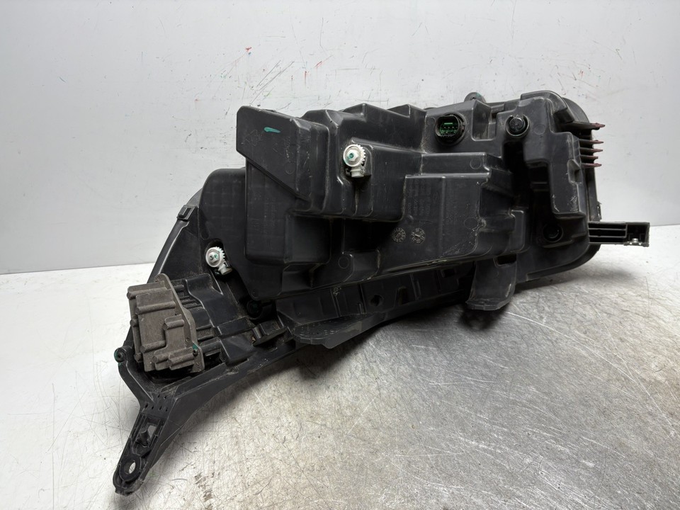 MAXUS DELIVER 9 2020 24 HEADLIGHT HEADLAMP DRIVERS SIDE C00114002 P282 maxus-deliver-9-2020-24-headlight-headlamp-drivers-side-c00114002-p282