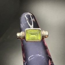 Vtg 925 Sterling Silver Ring  yellow-green glass emerald-cut stone 5.75
