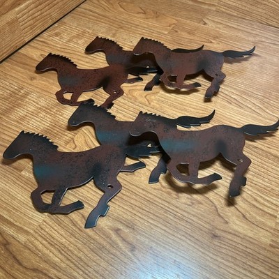 2 Vintage Home Interiors Homco Rustic Metal Horse Wall Art 15.5'' x 7.5''