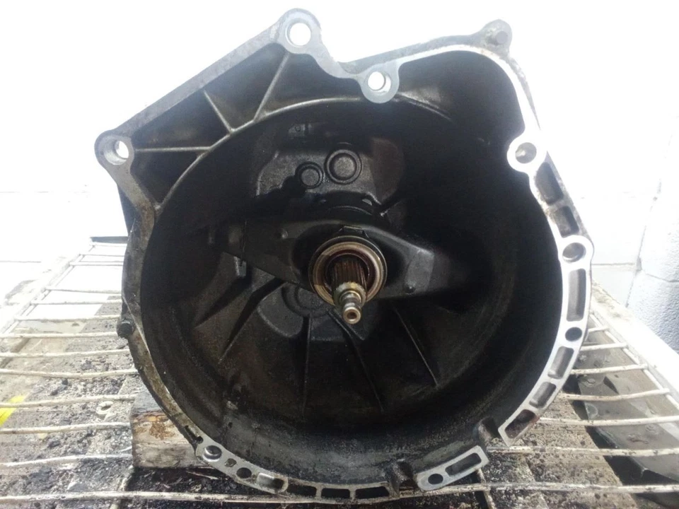 Manual Transmission Sedan Canada Market Thru 8/03 Fits 01-05 BMW 320i 2155637 - Изображение 2 из 4