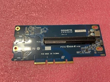Gigabyte R272 Z32 PCIe Gen 4 x16 Riser Card P/N: CRS2014 Tested Working