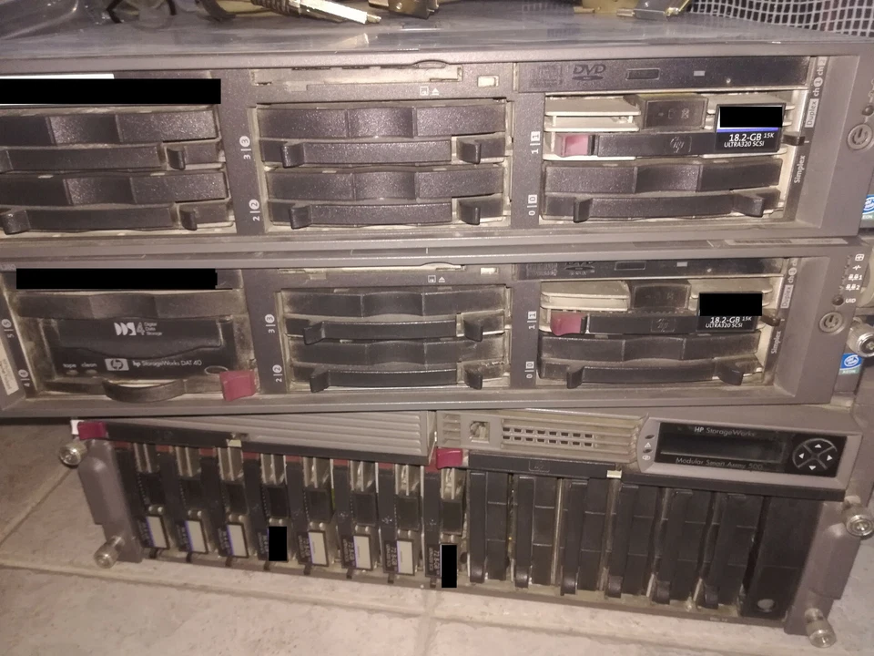SERVER CLUSTER COMPAQ DL380 GEN1 - Immagine 4 di 4