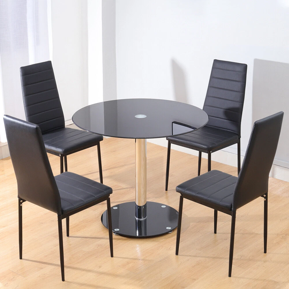 4 chairs 2024 in a circle