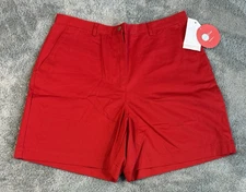 NWT Liz Claiborne Women’s Shorts 8 Red Carefree Wrinkle Free Vacation Beach
