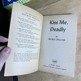 Kiss Me, Deadly Mickey Spillane Signet Vintage Paperback Mike Hammer Thriller