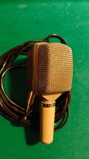 Microfono AKG  SM12, non D12