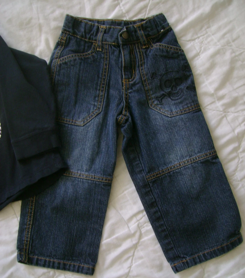 男孩 Gymboree PIRATE 套装上衣衬衫牛仔裤尺寸 2T 3T 蓝色黑色可调节 — 第 4/4 张图片