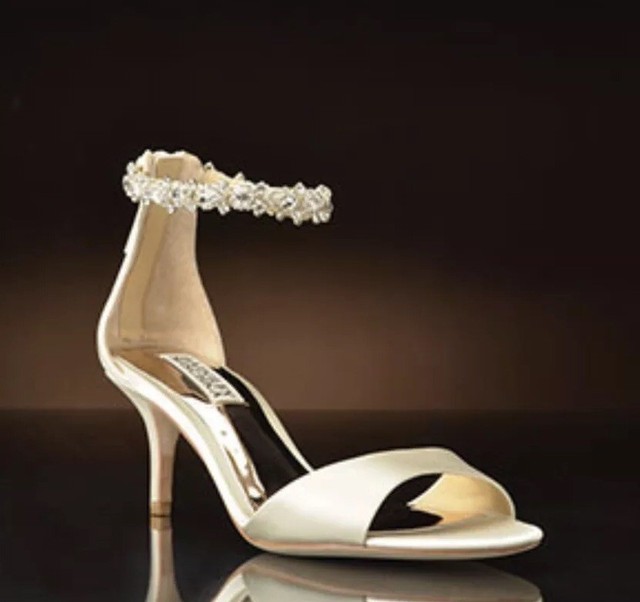 badgley mischka roxy sandal