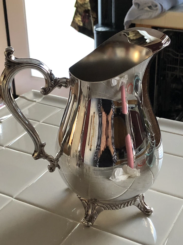 WM Rogers Jarra de agua plateada Soporte con patas De colección y protector de hielo #817 Foto 2 de 4