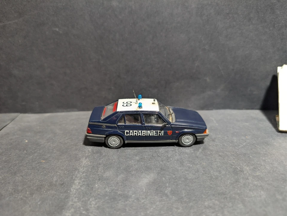 Modellino Progetto K Alfa Romeo 75 Carabinieri n.66 scala 1:43 originale rara - Immagine 4 di 4