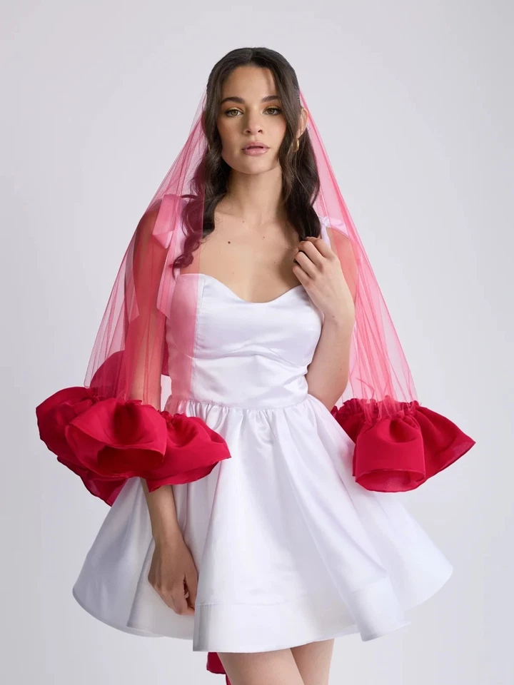 Velo de boda de organza satinado rojo/rosa/velo corto de novia Foto 2 de 4