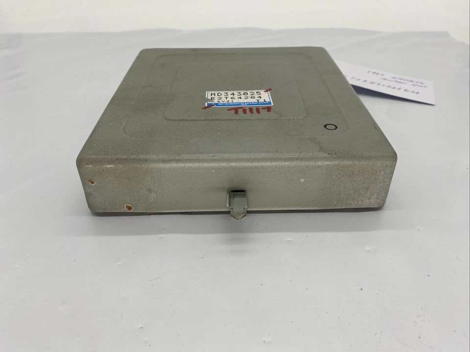 1997 Mitsubishi Montero Sport ECM Engine Control Module OEM **MUST MATCH PART#** — 第 4/4 张图片