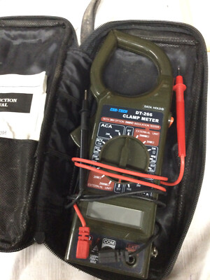 Cen-tech DT 266 clamp multimeter with case used