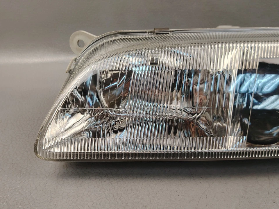 MAZDA 626 GE FORD TELESTAR AX 1995 HEAD LIGHT ASSEMBLY STANLEY 001-6808 NEW OEM - Image 4 of 4