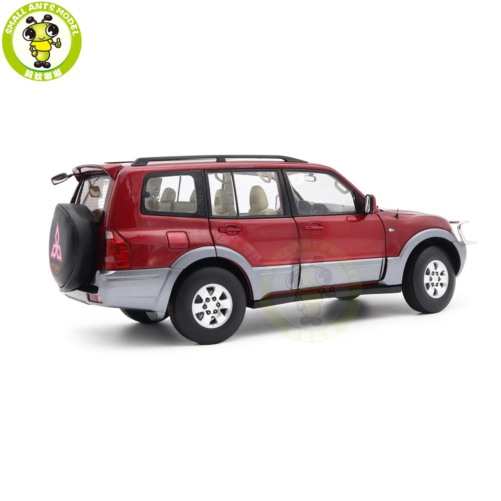 1/18 Mitsubishi PAJERO V73 YC MODEL Red Diecast Model Toy Car
