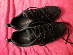 mens sketchers size 10