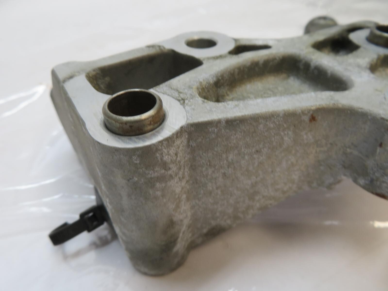 2012 ASTON MARTIN RAPIDE V12 GENERATOR ALTERNATOR SUPPORT MOUNTING BRACKET OEM