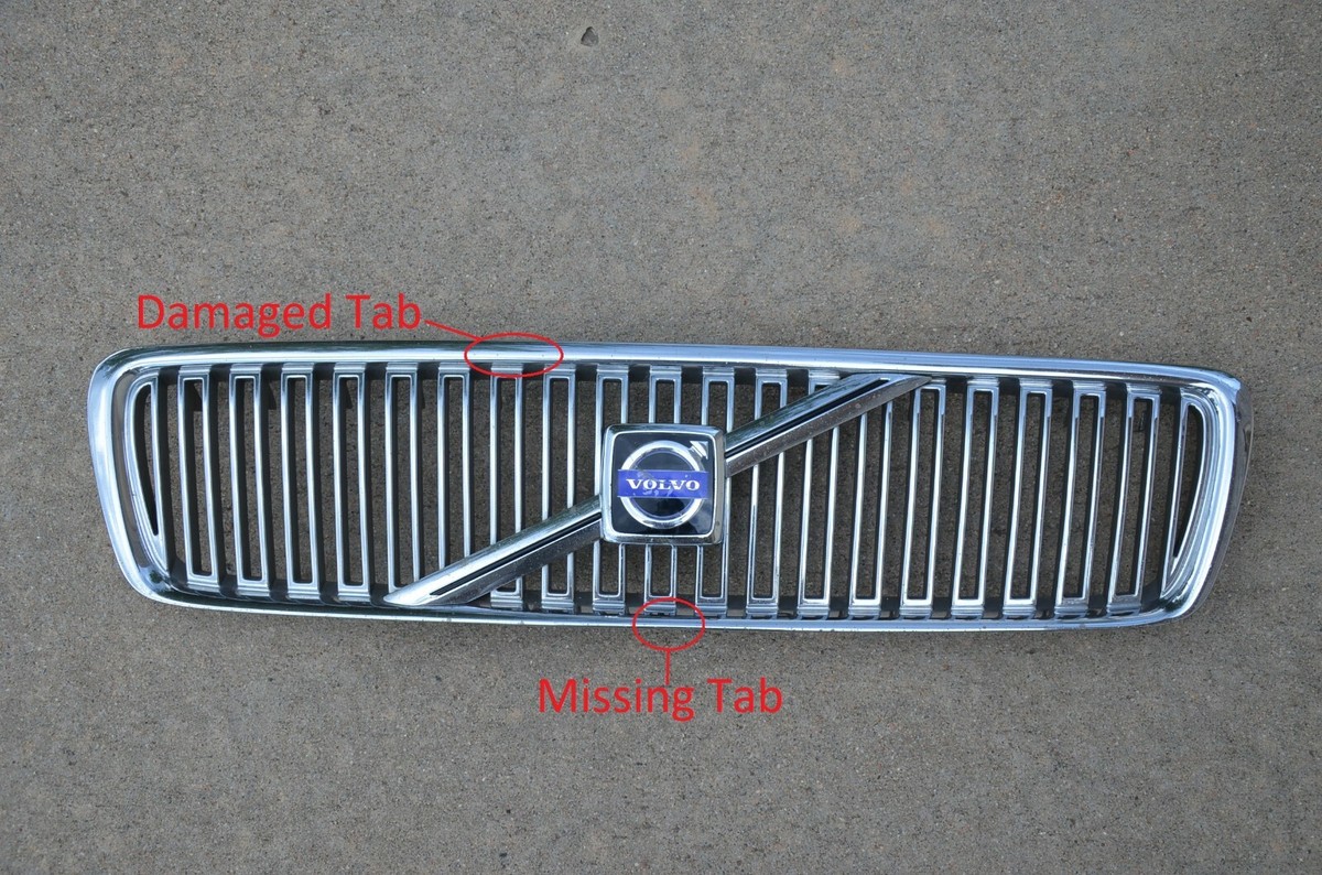 VOLVO　Ｖ７０フロントグリル 01 02 03 04 Volvo V70 Series Front Upper Grille Assembly with
