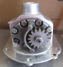 Sauer Sundstrand Hydraulic Small Pump D8NN600NB New Holland 450, 540a, 4600, etc