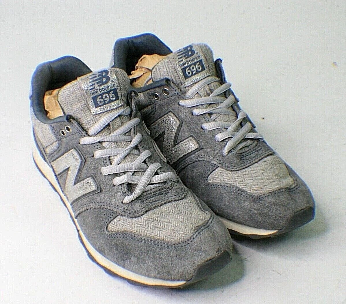 New balance top sneakers 696