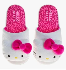 Hello Kitty Slippers Women’s 9-10 Soft Plush White Slip-on New In Box With Tags