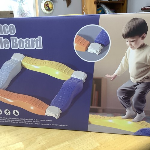 Sensorischer Schwebebalken für Kinder - ineinandergreifende Balancierbalken 4 Balken - Bild 1 von 4