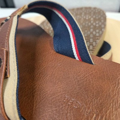 TOMMY HILFIGER Drew Brown Faux Leather Flag Sandals Flip  display picture 3