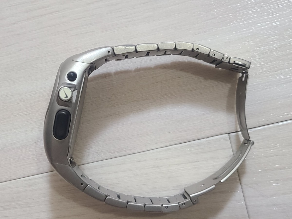 IN HAND】Nike Watch Cross Training Titanium 500 Limited VG02 IN HAND】Nike Watch Cross Training Titanium 500 Limited VG02