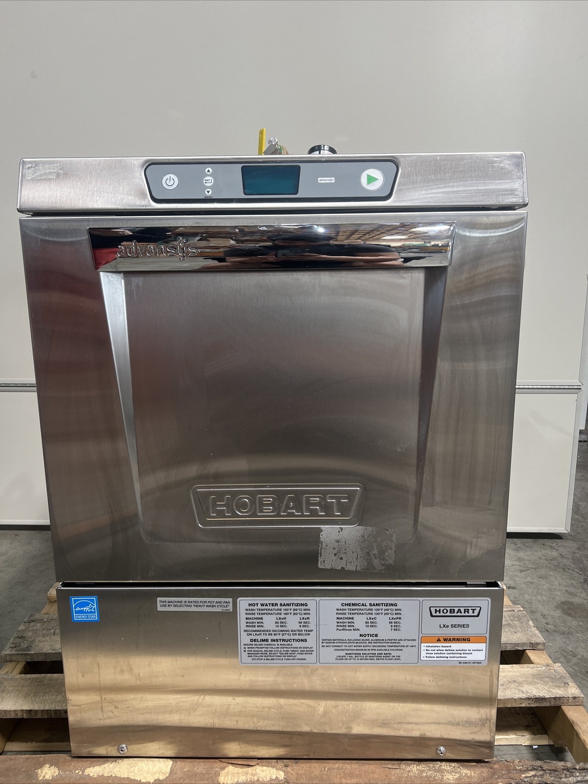 Hobart LXER Advansys Undercounter High Temperature Dishwasher Dish rack