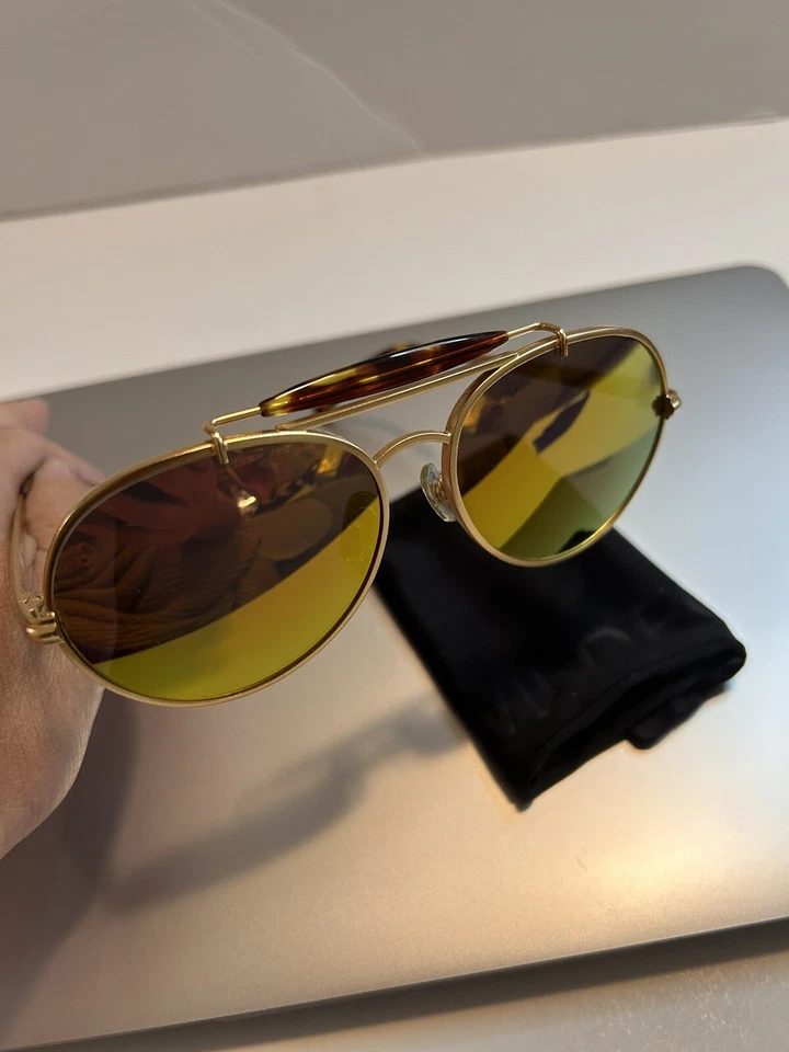 Gafas de sol Wildfox Goldie Aviator doradas/puntas de tortuga doradas degradadas usadas en excelente estado Foto 3 de 4