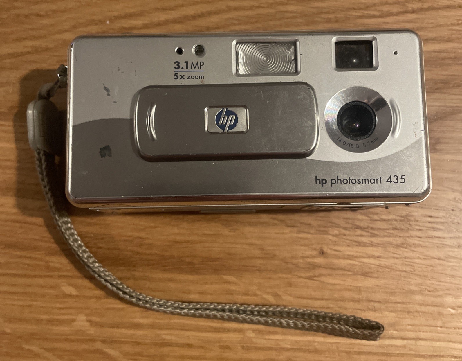 HP PhotoSmart 435 3.1MP Digital Camera Camera For Parts Only