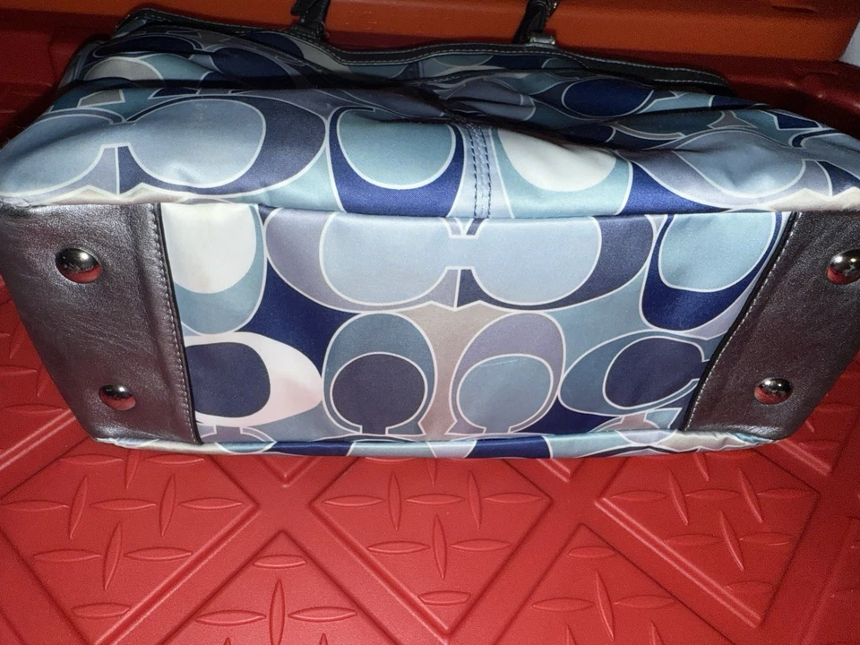 Bolso de Mano Coach Signature Azul Satén F15447 Cuero Metálico Borde Bolso de Hombro Foto 3 de 4