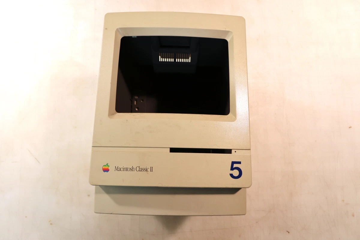 最終価格　お買い得！Macintosh Classic Ⅱ カスタム品 A MACINTOSH CLASSIC II SIGNED BY JOBS AND WOZ, APPLE COMPUTER INC
