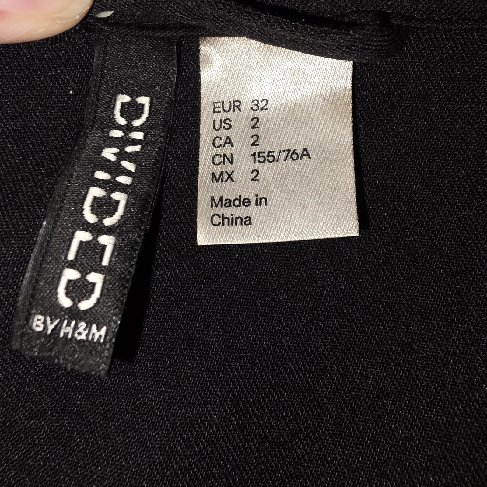 H&M Divided Women's Black Blazer Size 2 Single Button Professional Office Work thumbnail 6