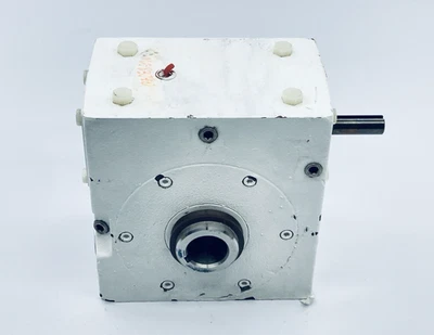 HUB CITY 262 Gearbox Speed Reducer 20:1-Ratio 5/8"-Shaft/Input 1-1/4"-Output - Image 1 of 4