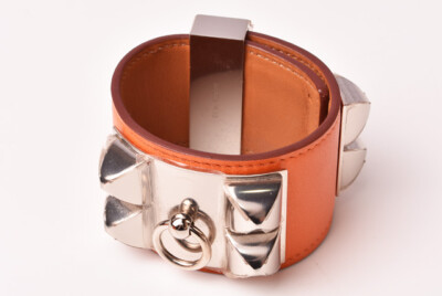 美品 エルメス アトラージュ カレ タカン レザーコード ネックレス オレンジ Hermes Bangle/Bracelet HERMES Medor Collier de Chien Leather