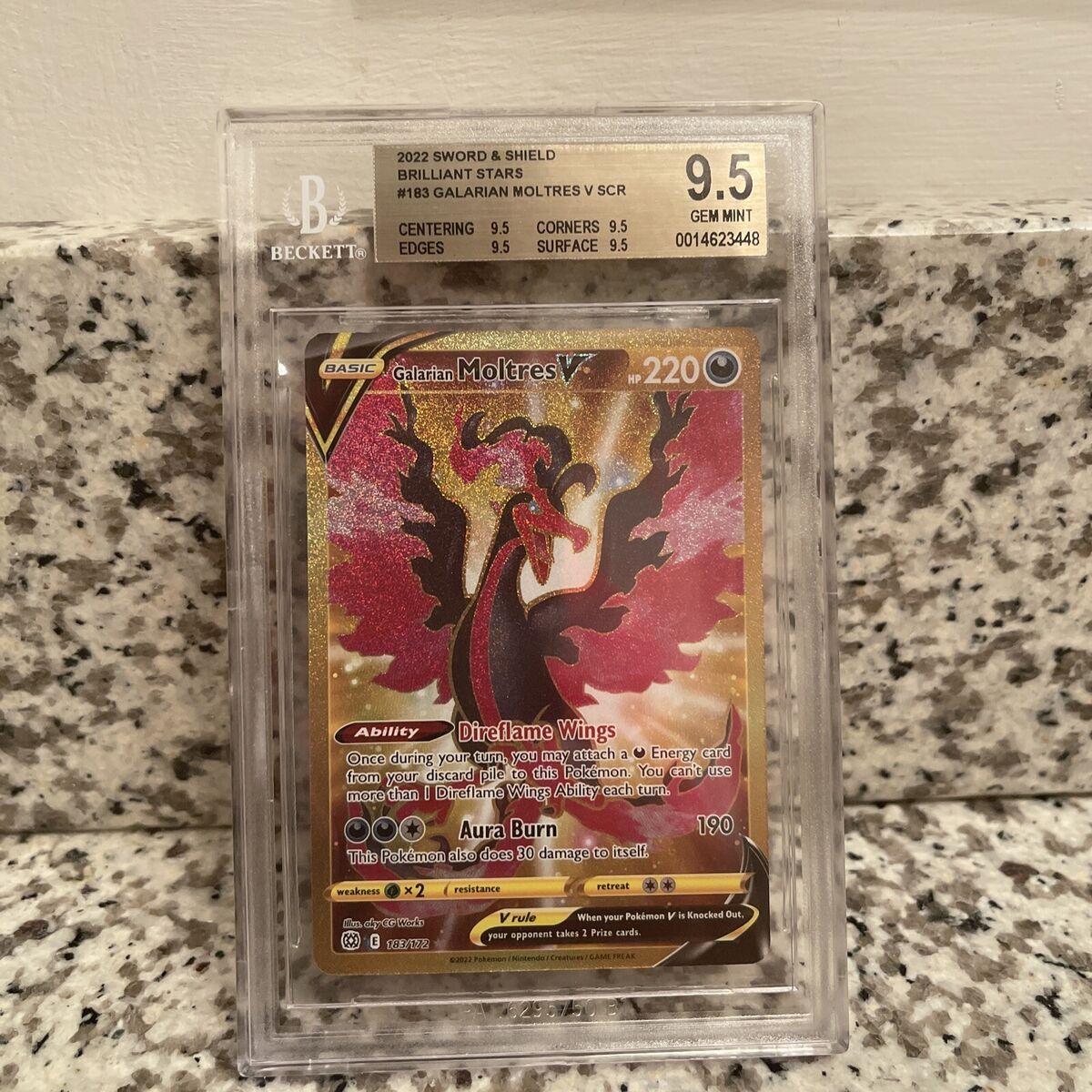 Galarian Moltres V CGC 9 Holo (0073) 183/172 - Pokemon Graded Cards »  Brilliant Stars - Graded Power