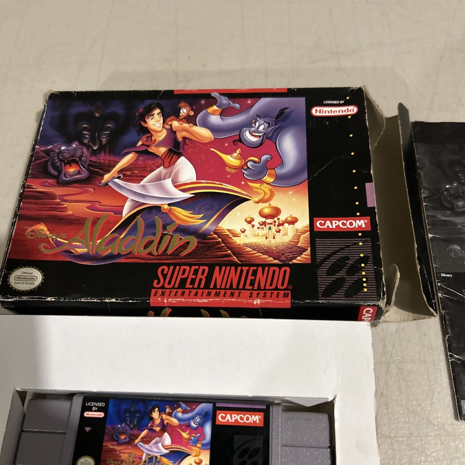 USED 1993 Disney's Aladdin SNES Super Nintendo Complete in BOX WITH ...
