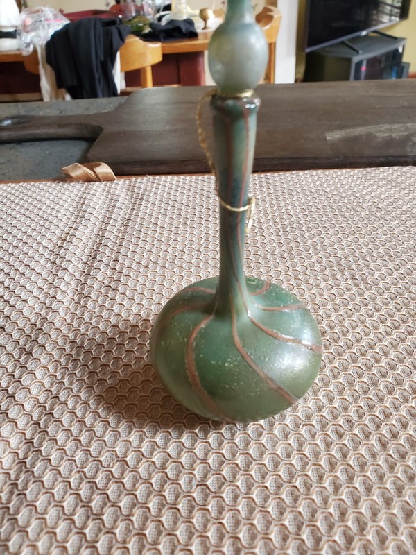 VINTAGE NEKER ART ISRAEL GLASS BLOWN  GREEN  OPALESCENT PERFUME BOTTLE 5.5IN TAL