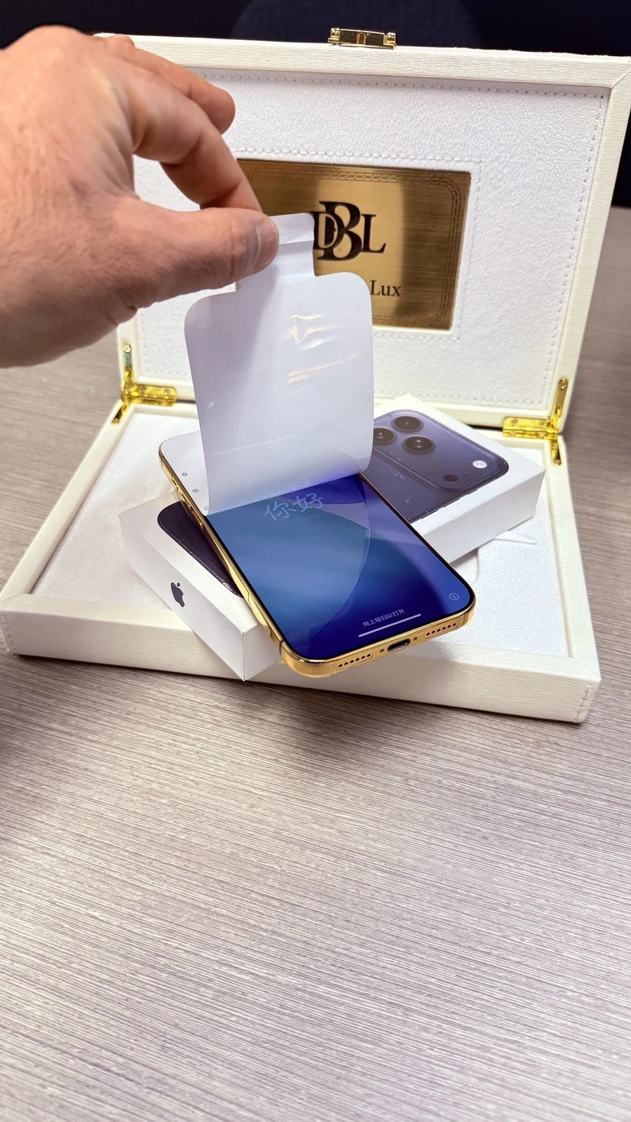 Custom 24K Gold iPhone 17 Pro Max 2TB — Diamond Engraved, Unlocked thumbnail 11