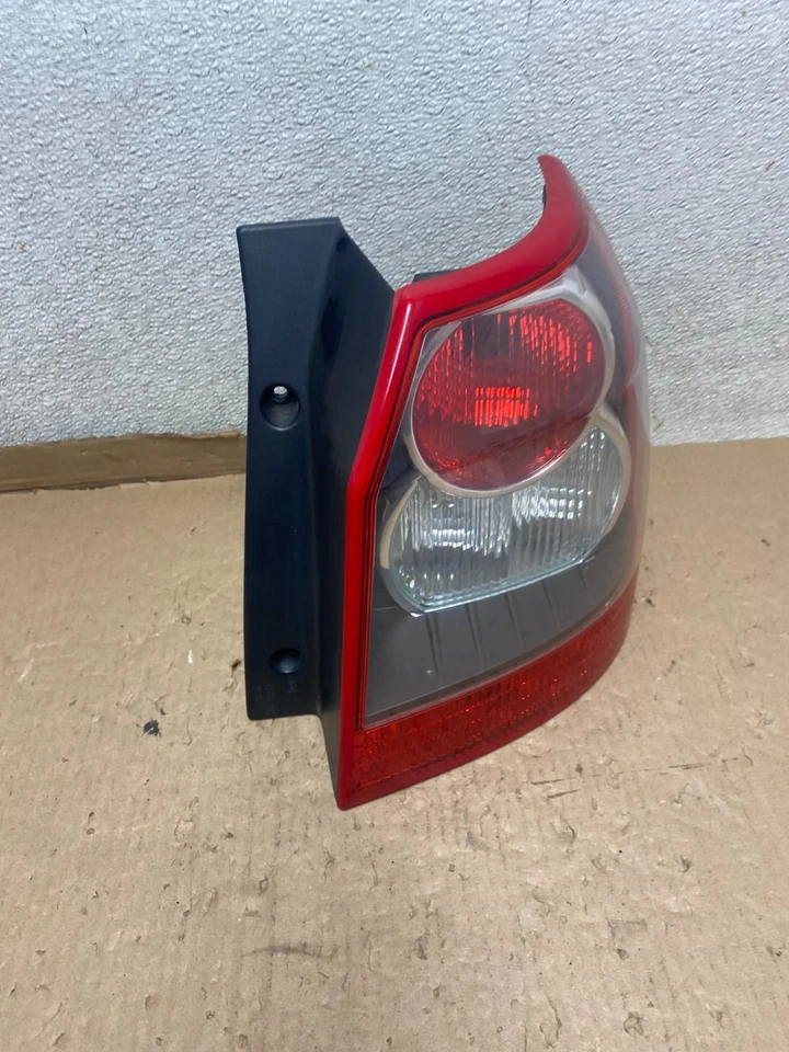 Luz trasera lateral derecha Land Rover Lr2 2008 a 2010 pasajero OEM U8627 DW Foto 3 de 4